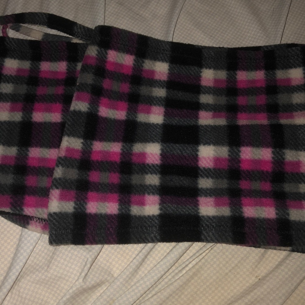 Women’s fleece scarf